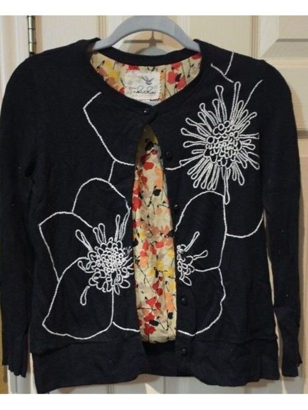 Anthropologie Tabitha Black White Embroidery Floral Cardigan Sweater Size XS